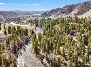 692 E Riverview Cir, Mountain Home, ID 83647