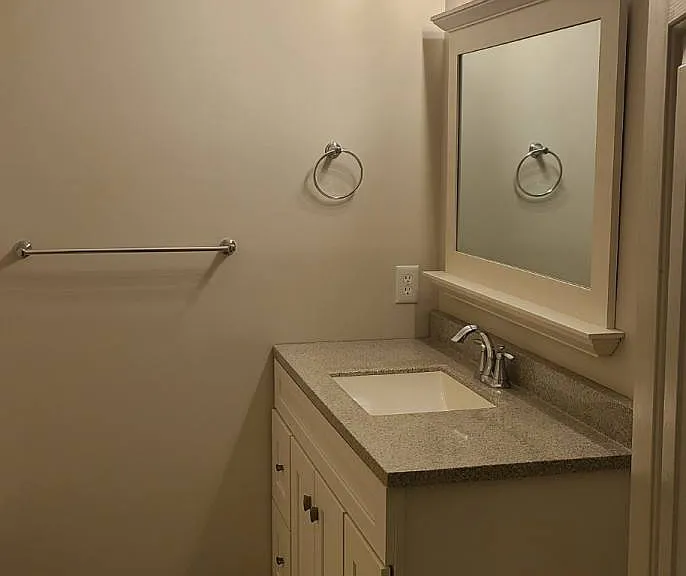 9410 Links Ln #H — Photo 6