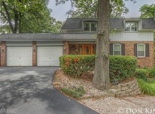 7194 Thorncrest Dr SE, Grand Rapids, MI 49546