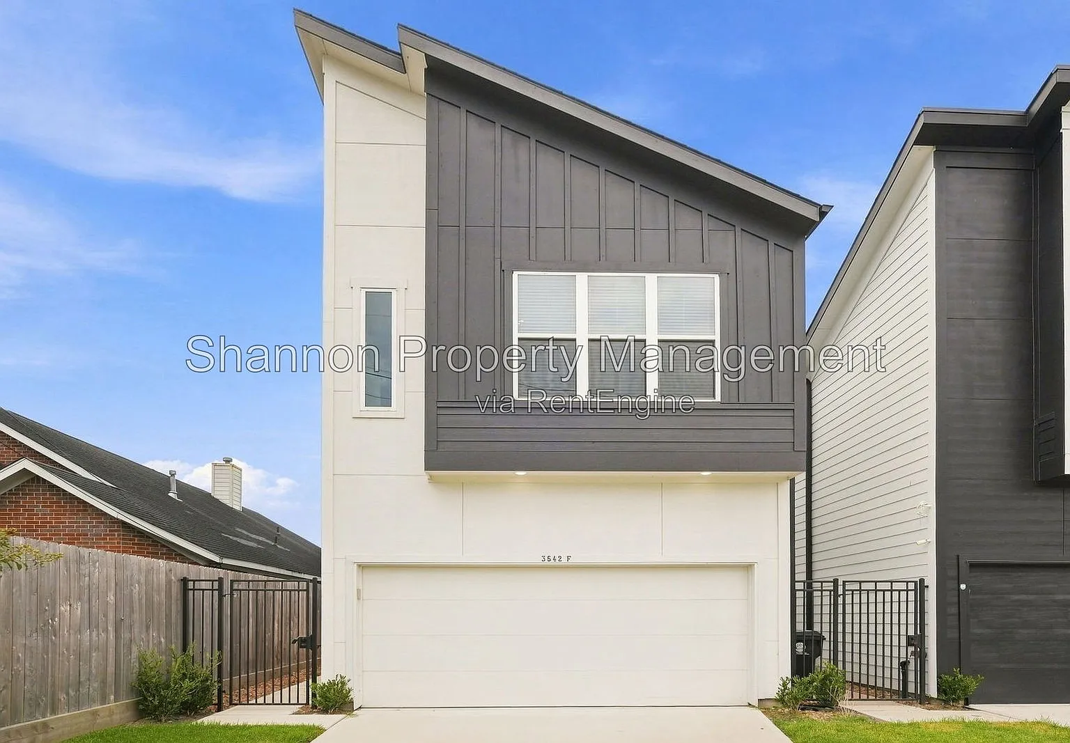 3 bed, 2.5 bath, 2300 sqft, $2,300 — Photo 4