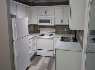 6026 O St, Omaha, NE 68117