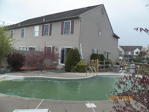 2nd image of 1687 Brookstone Dr