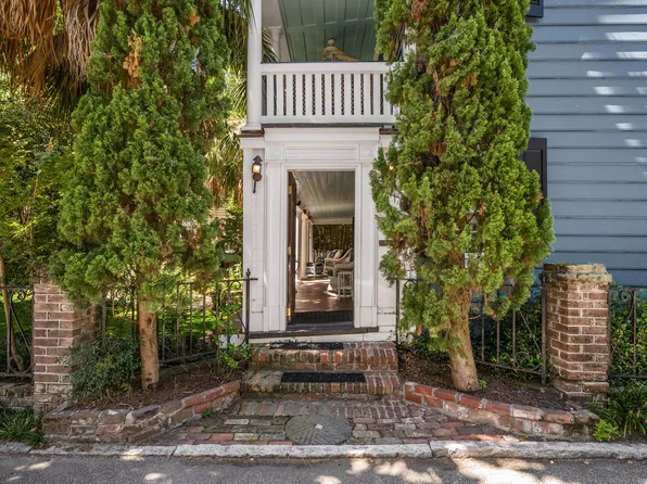 7 Greenhill St, Charleston, SC 29401