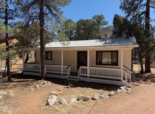 2143 Cottontail Rd, Overgaard, AZ 85933