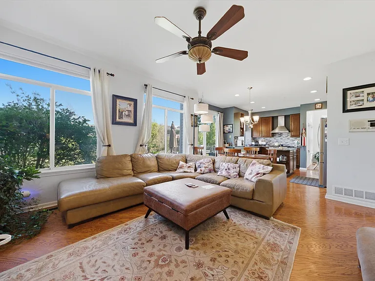 1090 Aster Ct — Photo 13