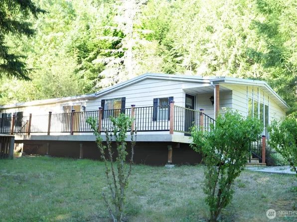 1924 Elger Bay Road, Camano Island, WA 98282