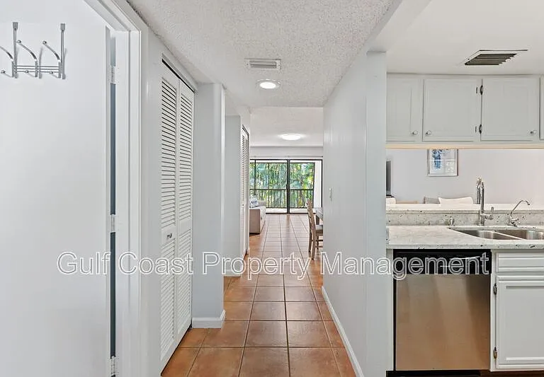 4574 Ringwood Mdw — Photo 12