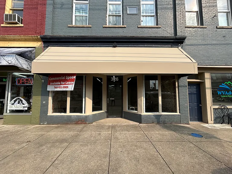 326 Main St #R — Photo 2