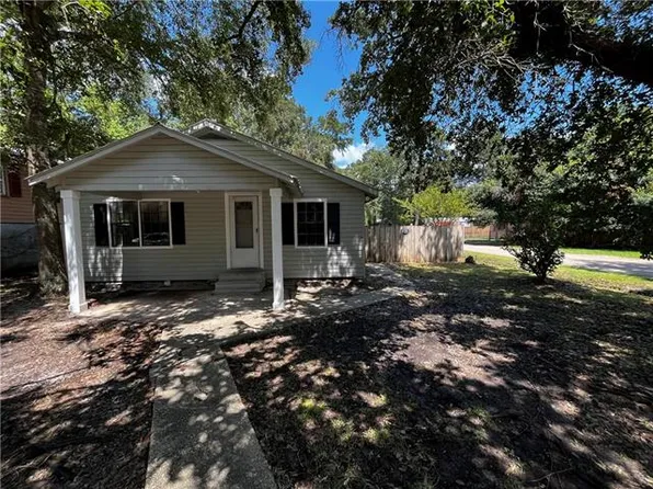 120 E 34th Ave, Covington, LA 70433