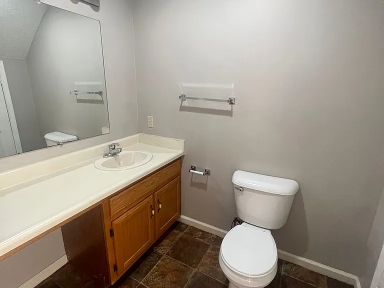 427 Mount Pelia Rd #9 — Photo 3