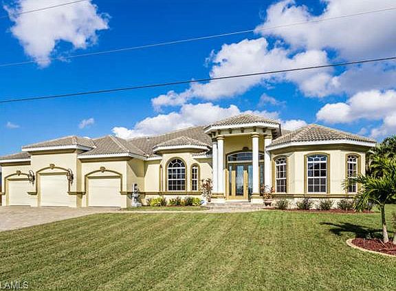 3rd image of 2139 SE 20th Pl