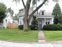 1301 Hampton Ct photo 1