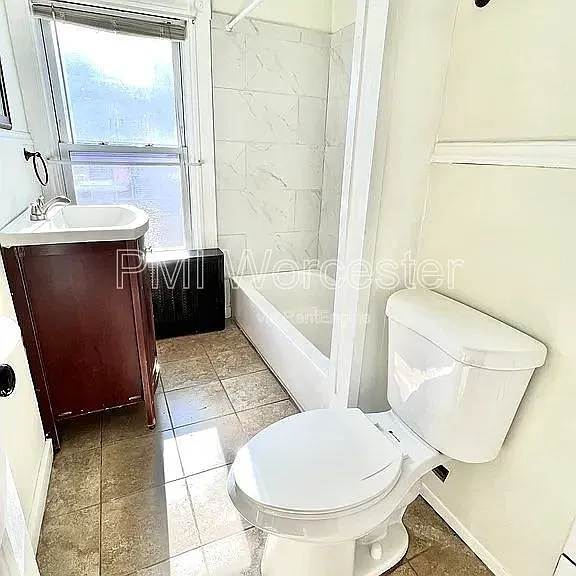 28 Wayne St — Photo 16