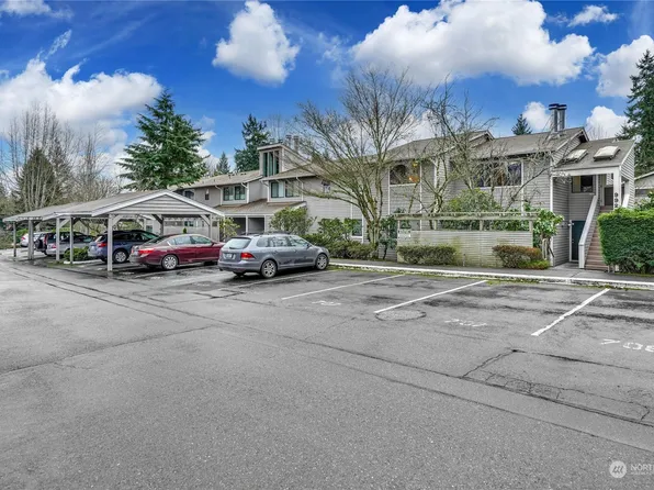 9923 NE 144th Lane #708, Kirkland, WA 98034