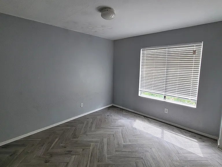 4969 S Maltby Ct — Photo 8