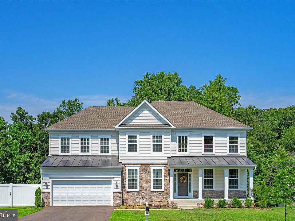 1st image of 8400 Cedar Chase Dr
