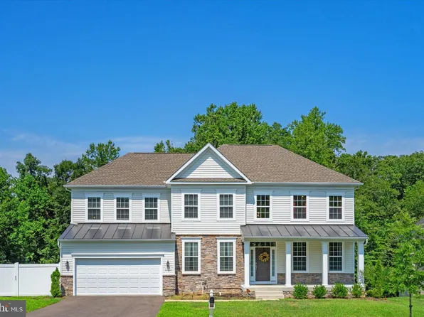 8400 Cedar Chase Dr, Clinton, MD 20735