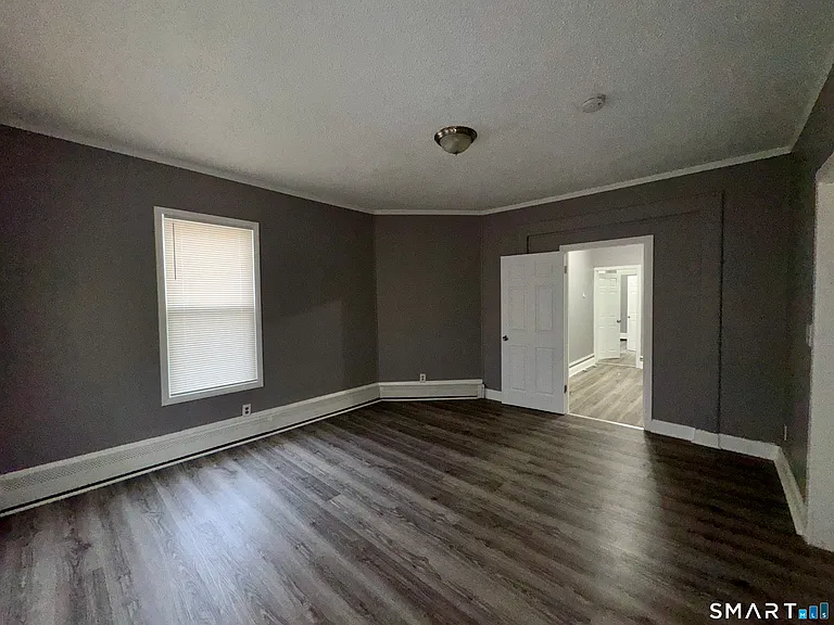 1102 E Main St #1 — Photo 11
