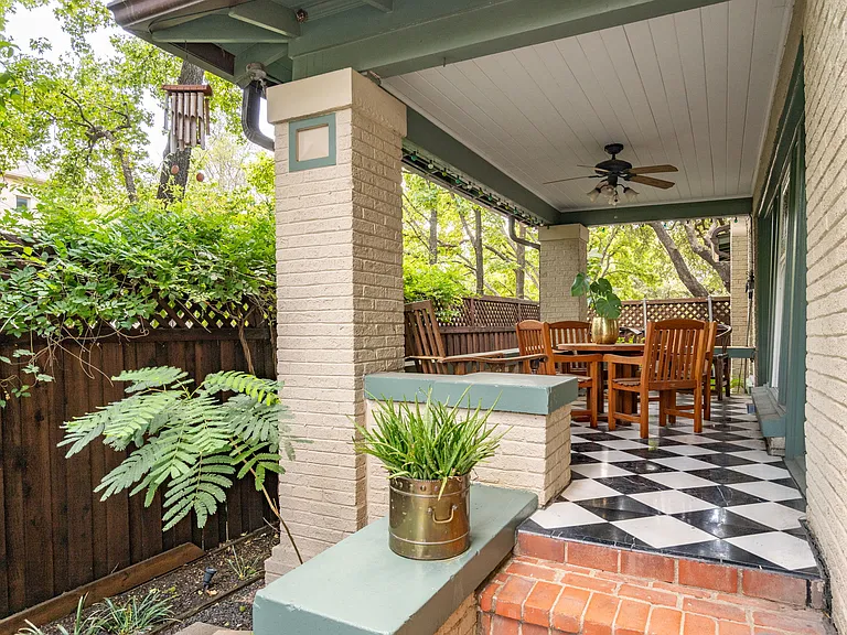 3900 Bowser Ave — Photo 40