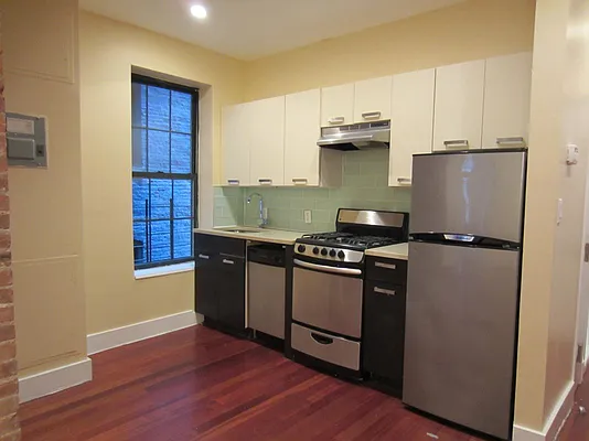 Rented by Bohemia Realty Group | media 40