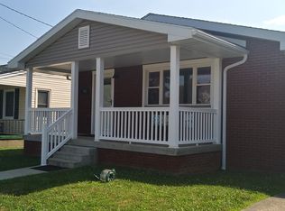 705 Victoria Ave, Williamstown, WV 26187