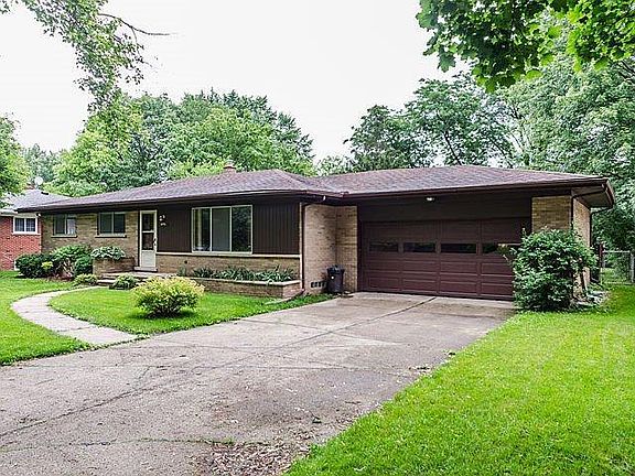 2nd image of 2775 Grant Dr