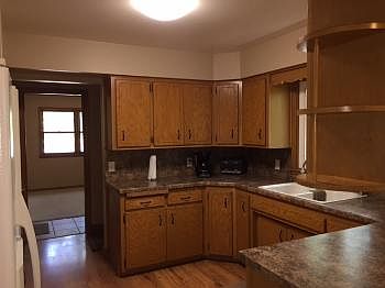 1st image of 307 Lexington Ave N