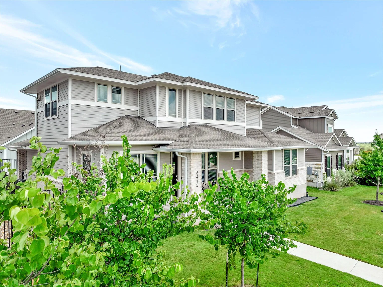 3 bed, 2.5 bath, 2018 sqft, $2,850 — Photo 3