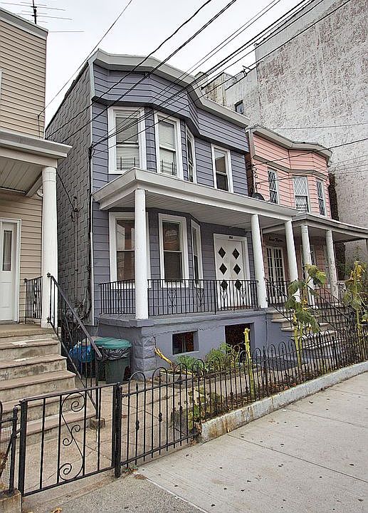 2nd image of 713 E 237th St