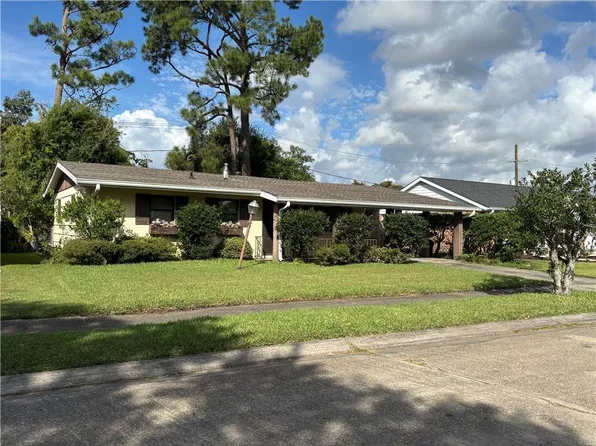 542 Ashlawn Dr, Harahan, LA 70123