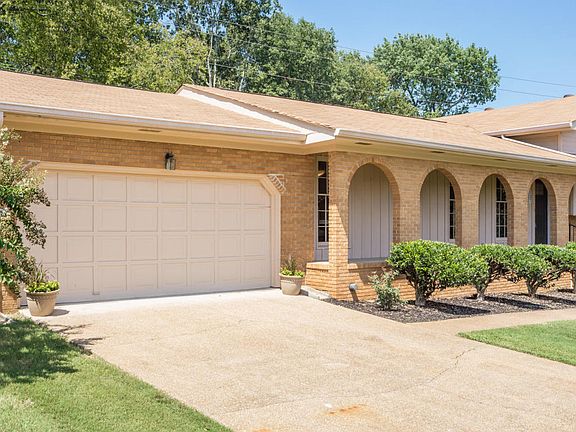 4th image of 137 Rolling Hills Dr