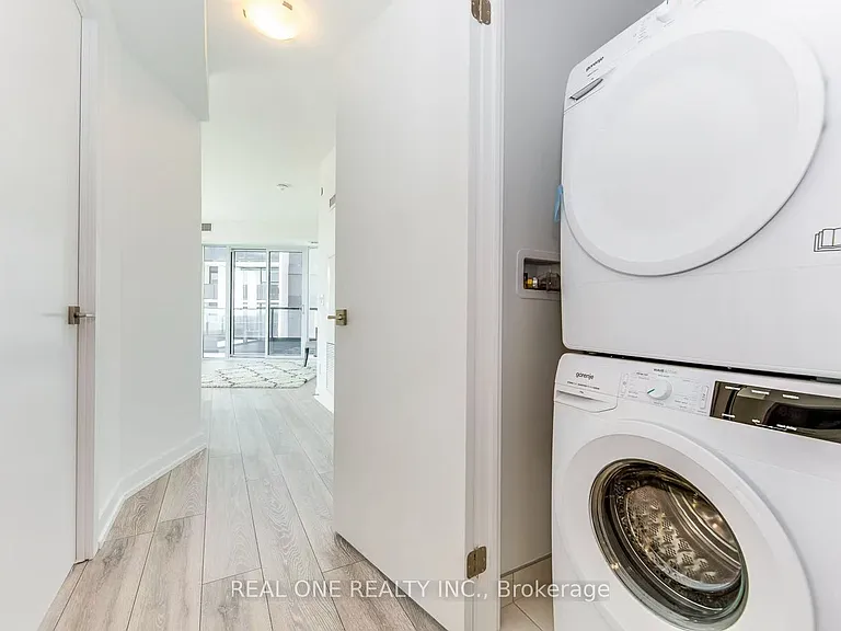 159 Wellesley St E #1708-1 — Photo 6