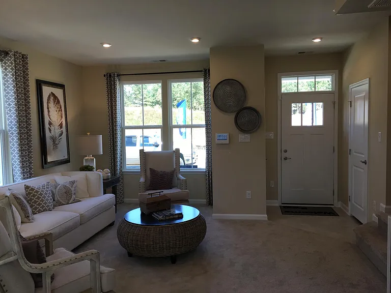 3425 Argent Ln — Photo 4