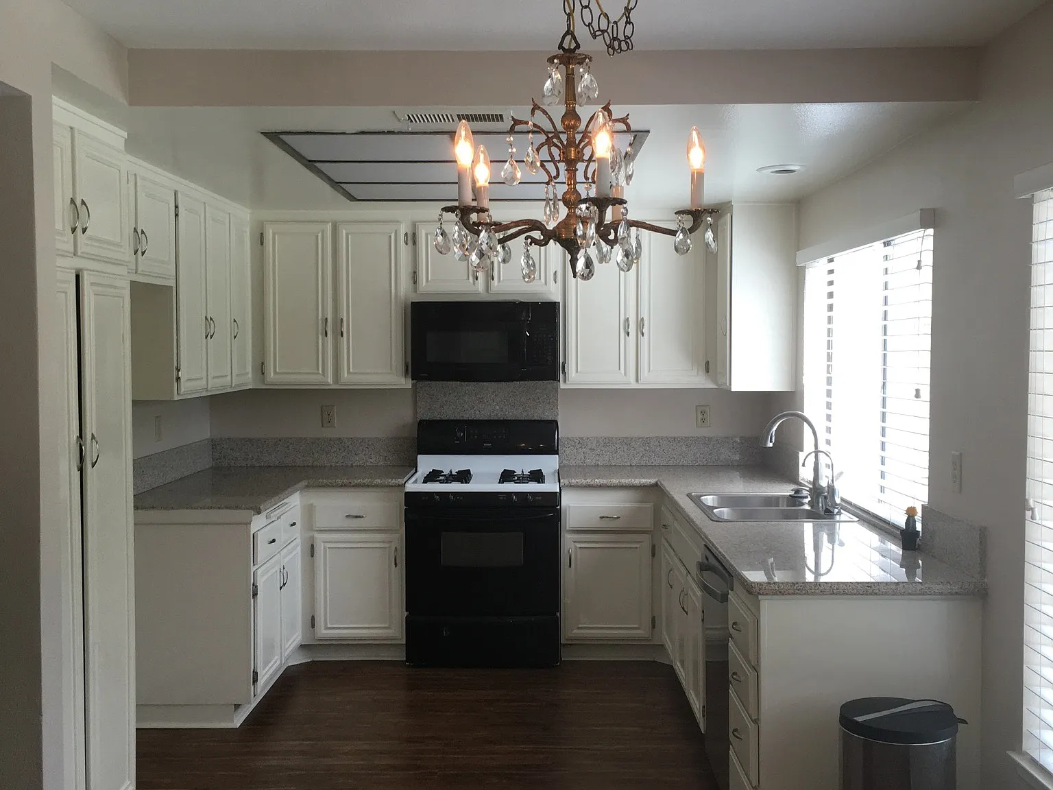 23514 Estrella Pl — Photo 3