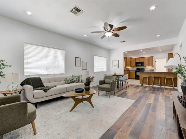825 Elm Ave, Yukon, OK 73099