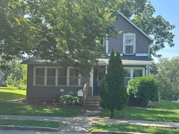 428 2nd St, Columbus Junction, IA 52738
