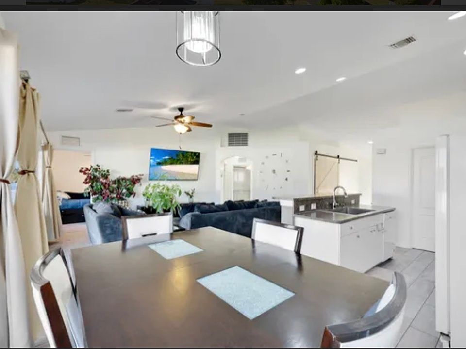 1st image of 1305 NE 2nd Pl