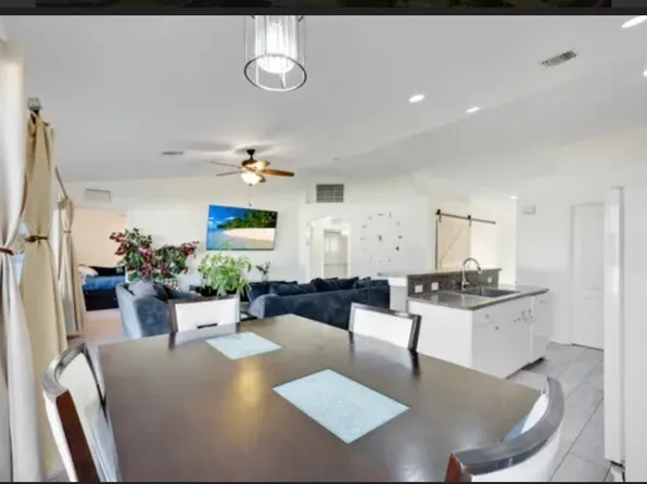 1305 NE 2nd Pl, Cape Coral, FL 33909