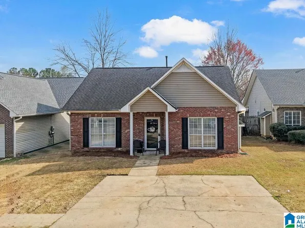 9375 Brook Forest Cir, Helena, AL 35080