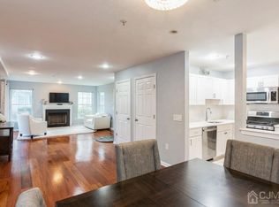 114 Chariot Ct, Piscataway, NJ