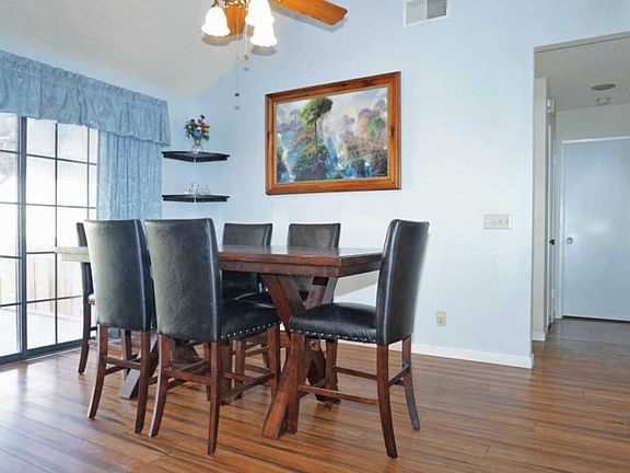 4th image of 5021 Pacifica Ave
