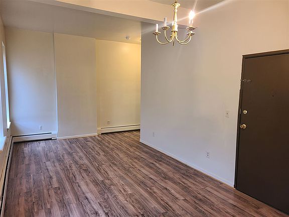 4th image of 851 Bergen Ave APT 2A