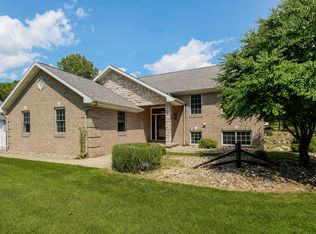 11520 Long Lake Dr NW, Sparta, MI 49345