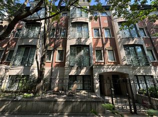 1413 S Prairie Ave, Chicago, IL 60605