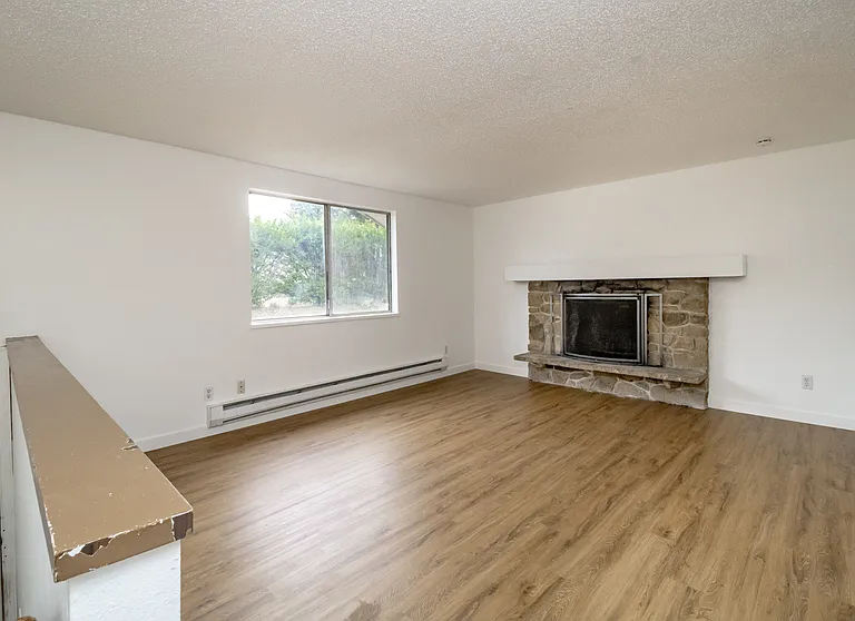 13314 86th Ave E #B — Photo 2