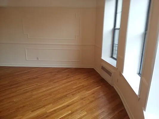 Rented by ZealEstate Group Inc | media 35