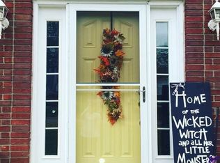 10408 Andover Dr, Twinsburg, OH 44087