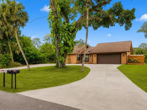 225 Hoffer St, Pt Charlotte, FL 33953