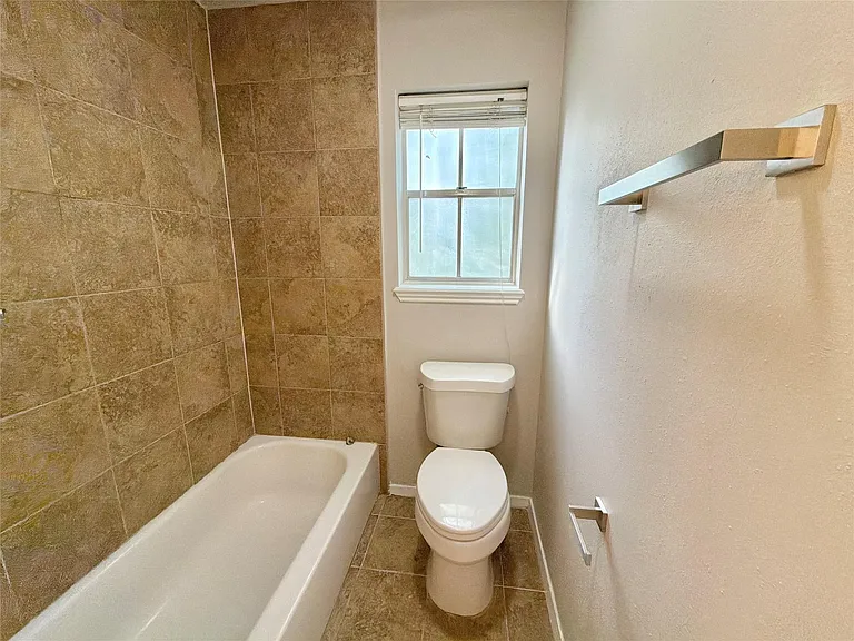 857 Wax Myrtle Ln — Photo 9