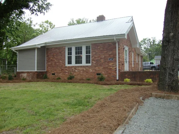 469 Longview Dr, Spartanburg, SC 29303